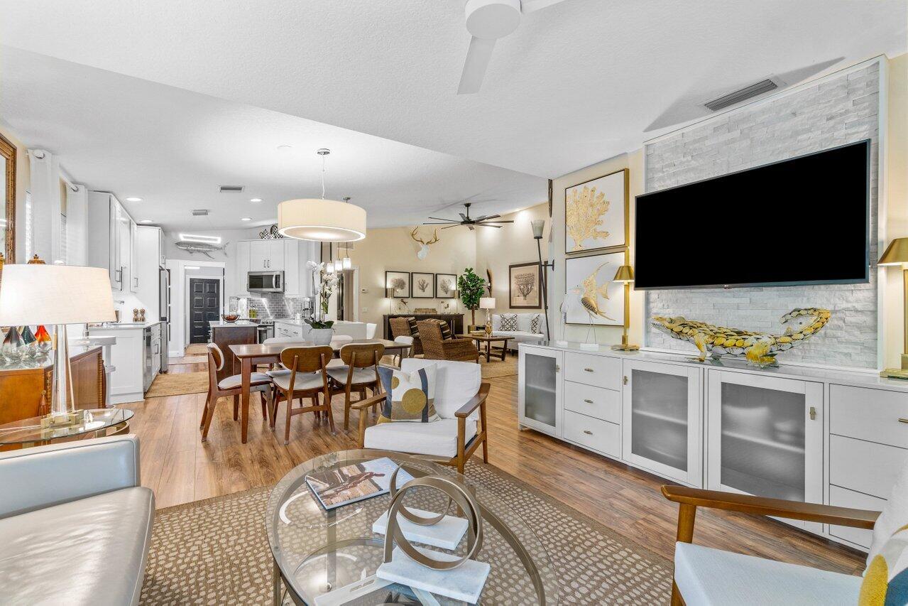8286 Old Forest Road, Palm Beach Gardens