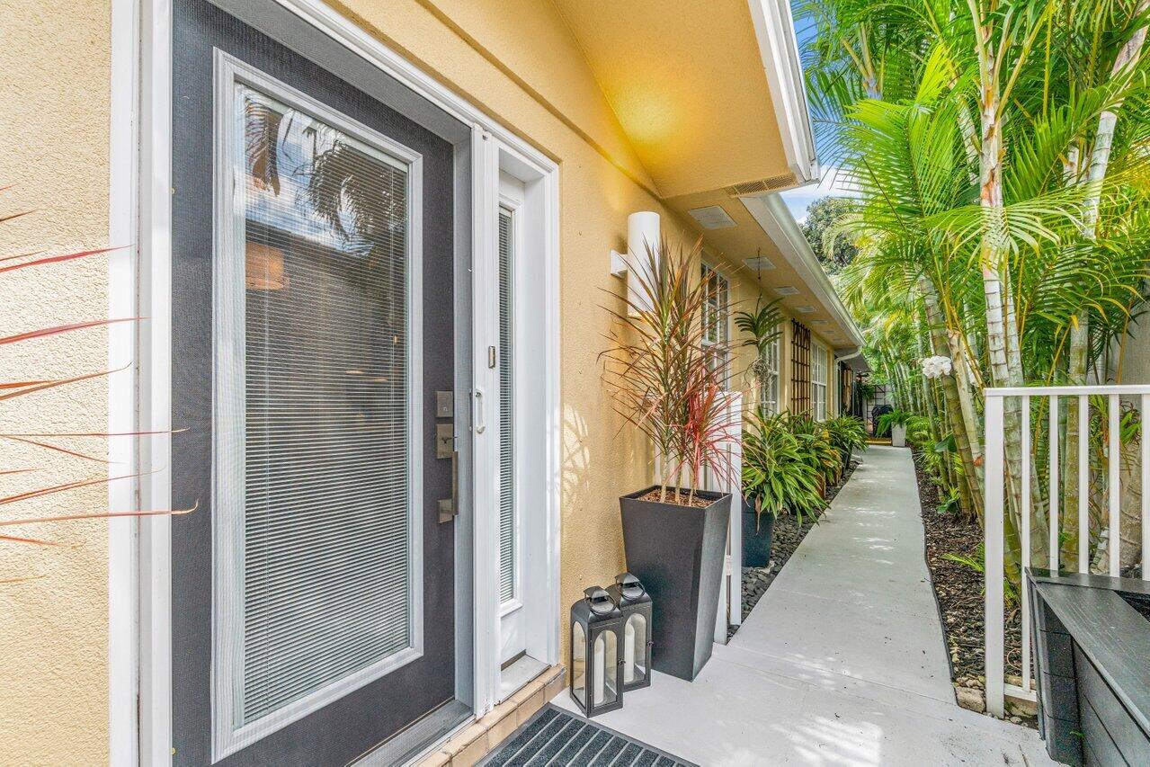 8286 Old Forest Road, Palm Beach Gardens
