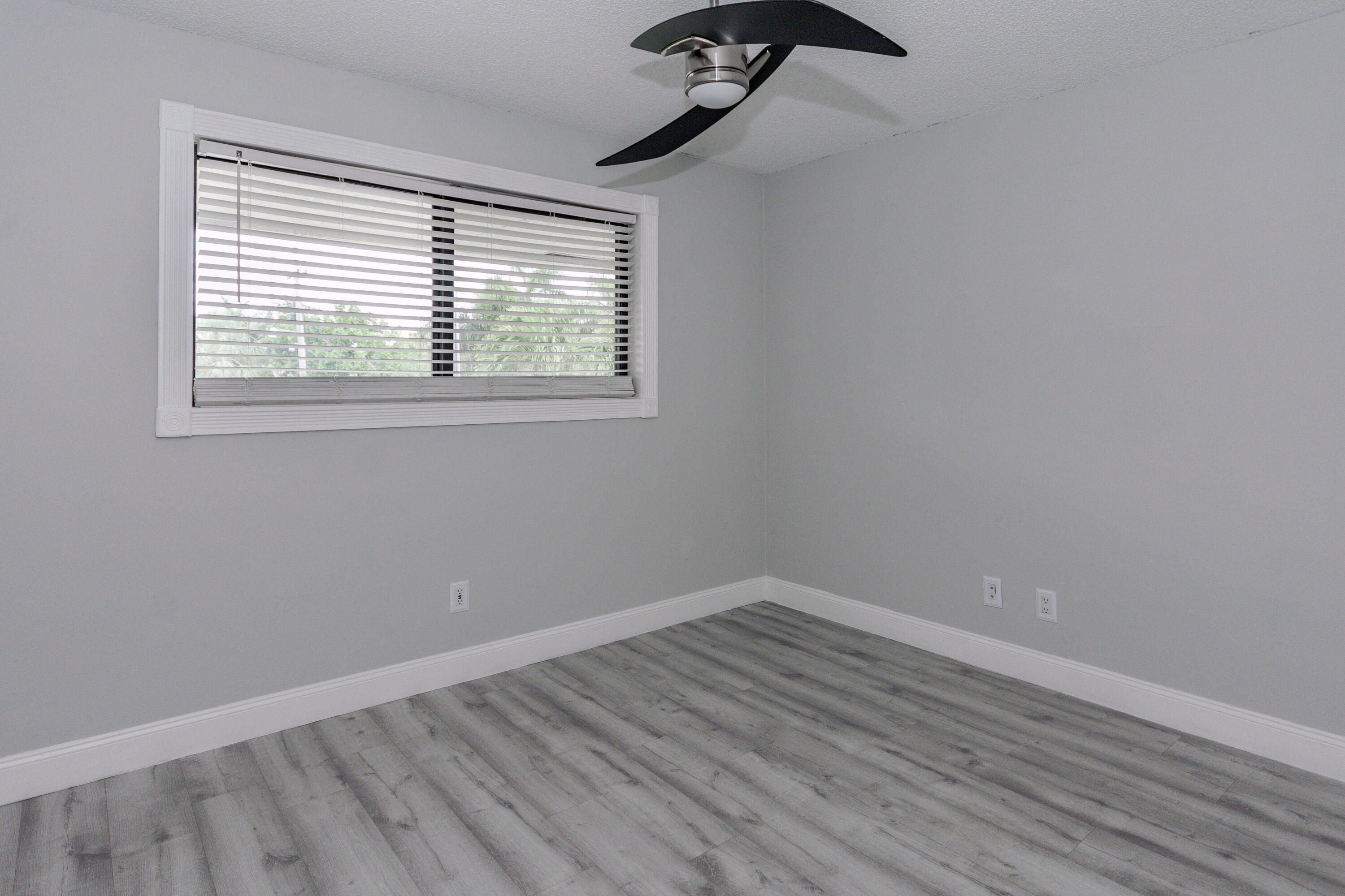 326 Northlake Drive 204