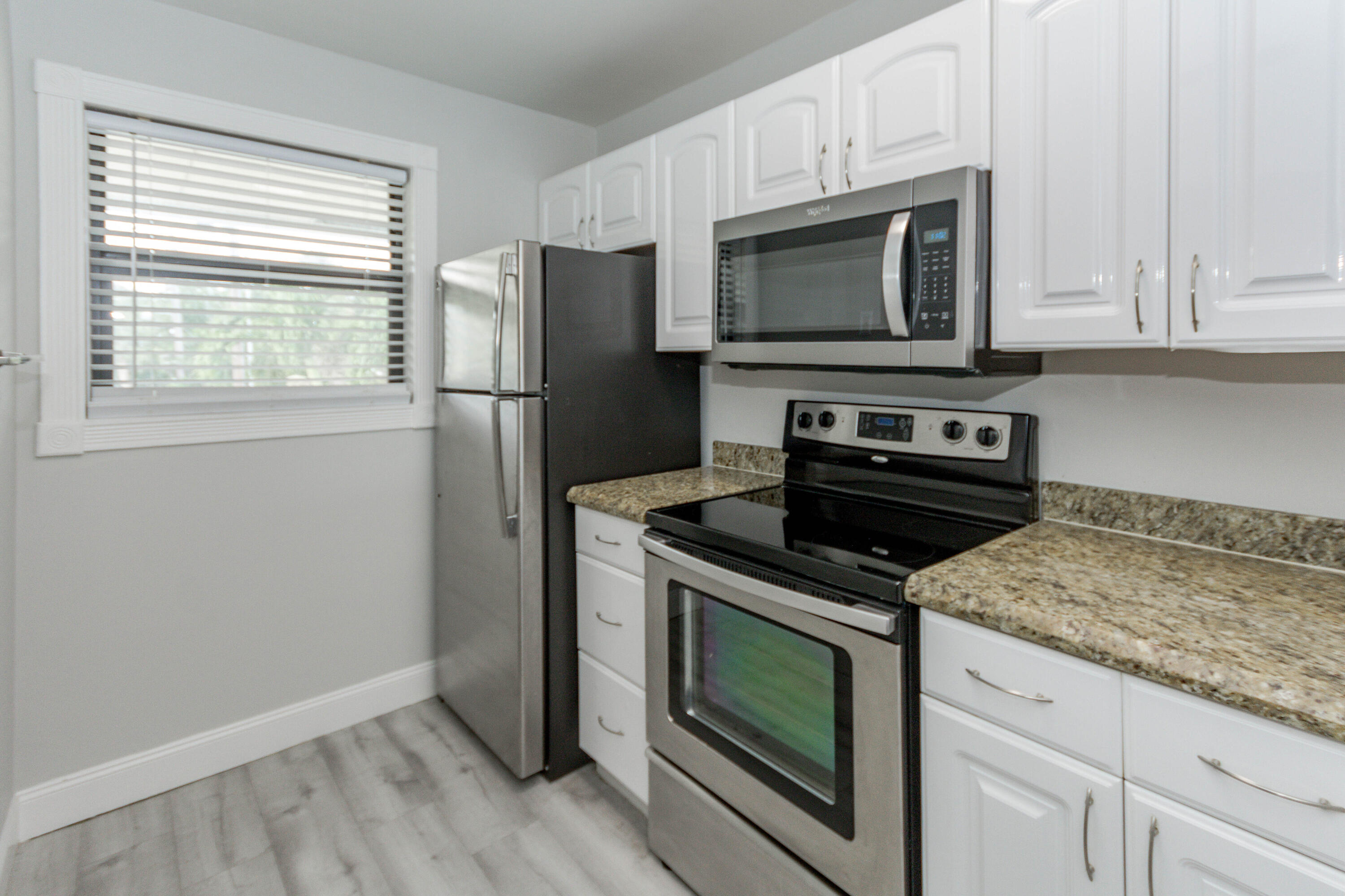 326 Northlake Drive 204