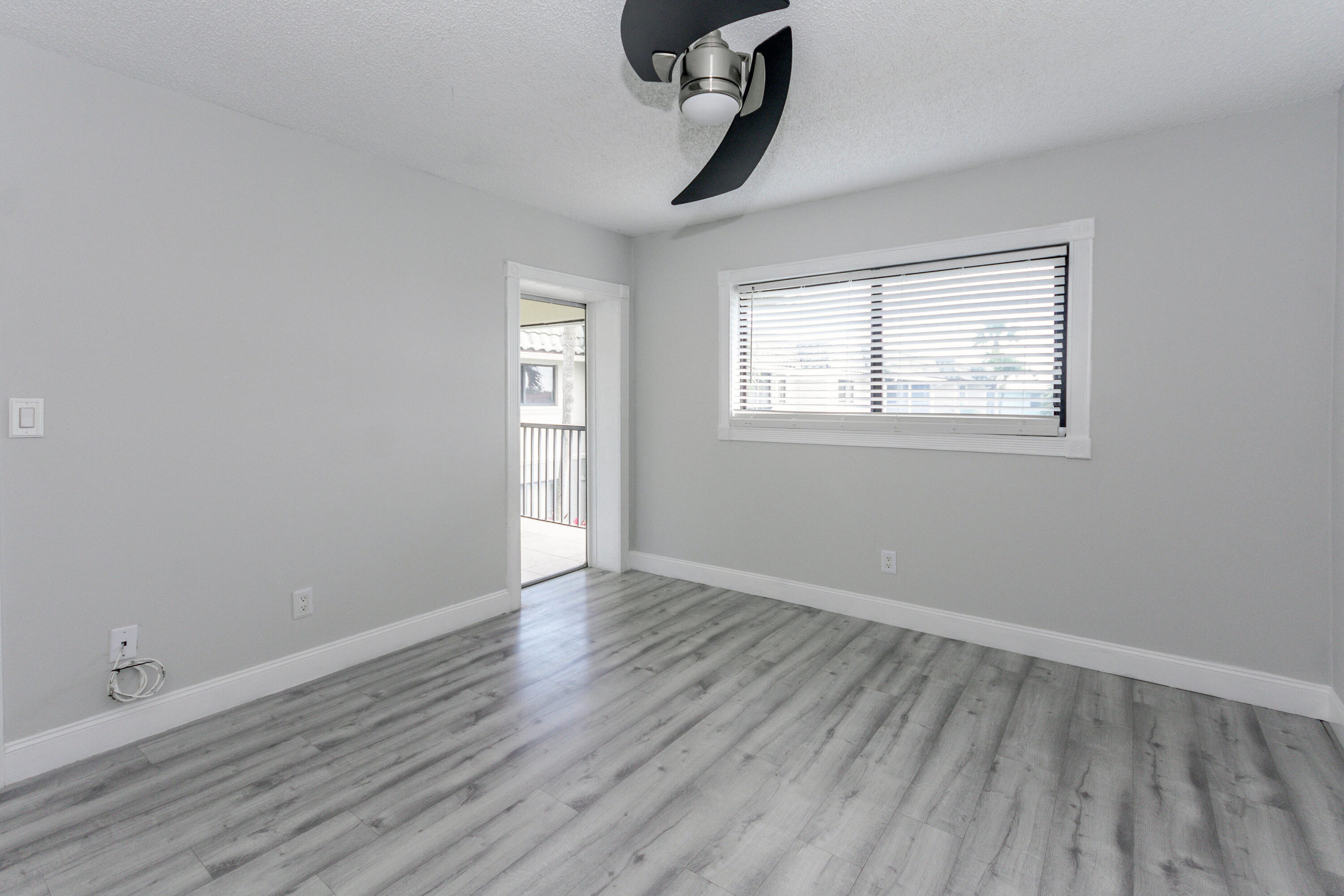 326 Northlake Drive 204