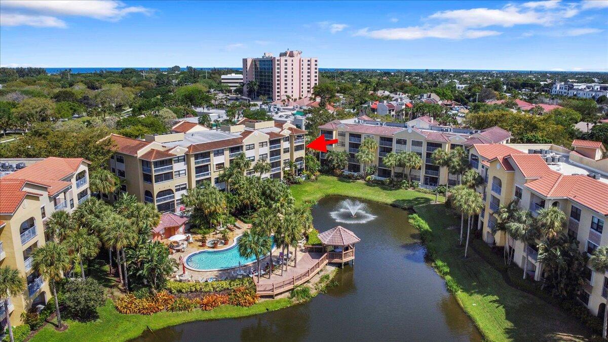 700 Uno Lago Drive 305