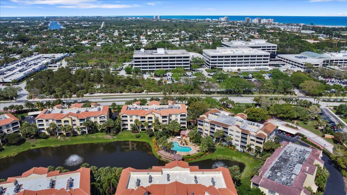 700 Uno Lago Drive 305