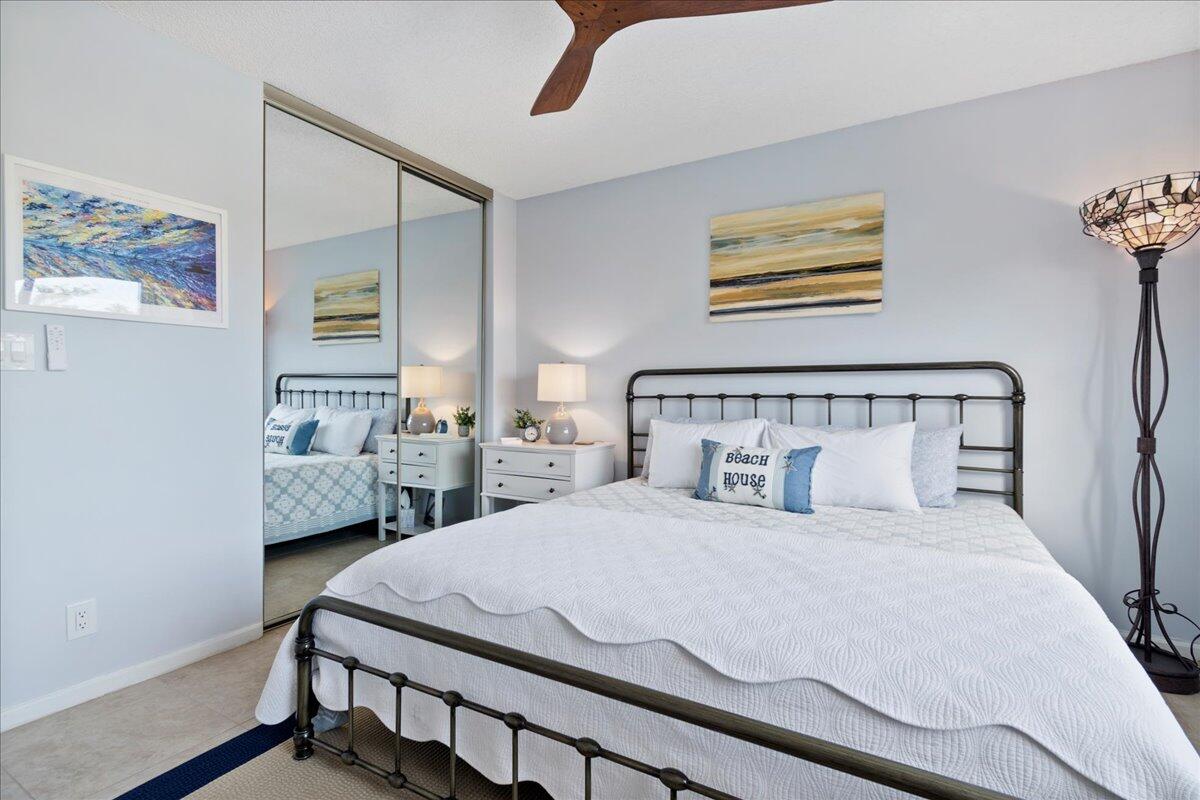 700 Uno Lago Drive 305