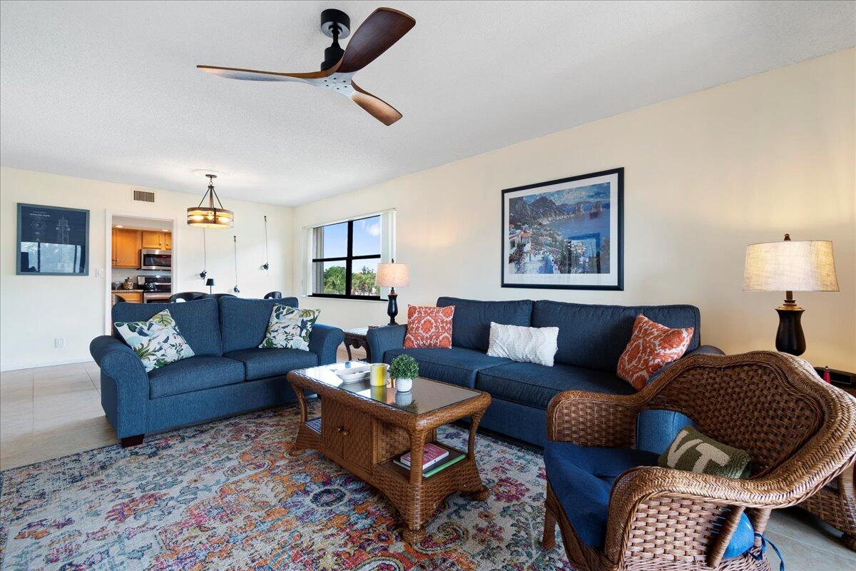 700 Uno Lago Drive 305