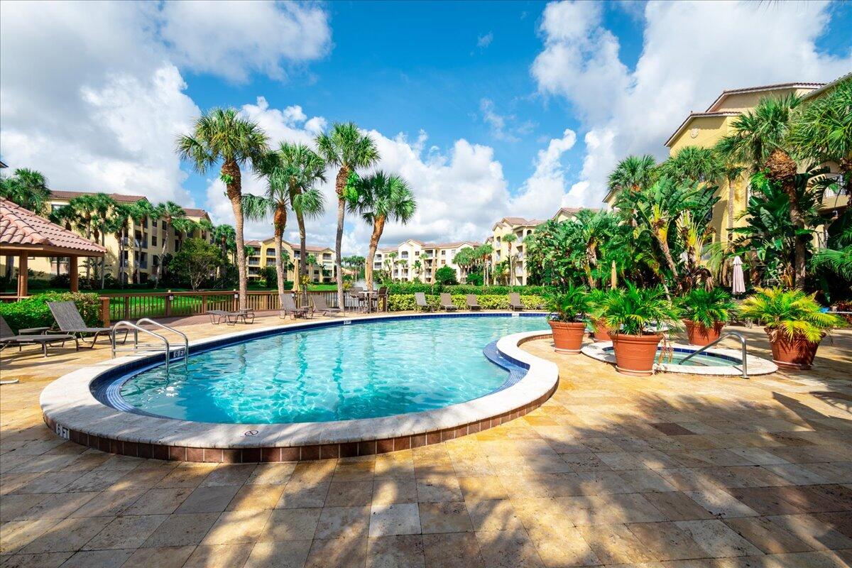 700 Uno Lago Drive 305