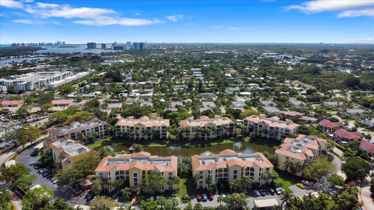 700 Uno Lago Drive 305