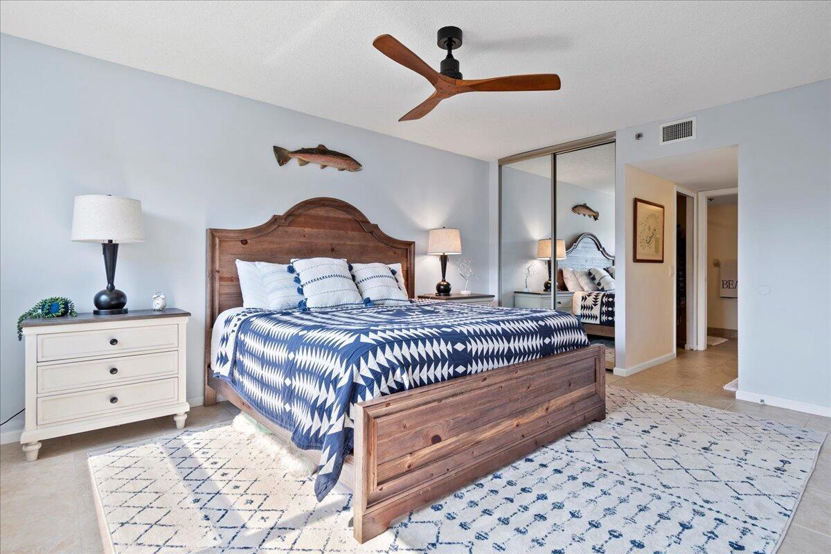 700 Uno Lago Drive 305