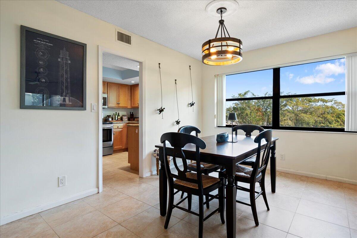 700 Uno Lago Drive 305