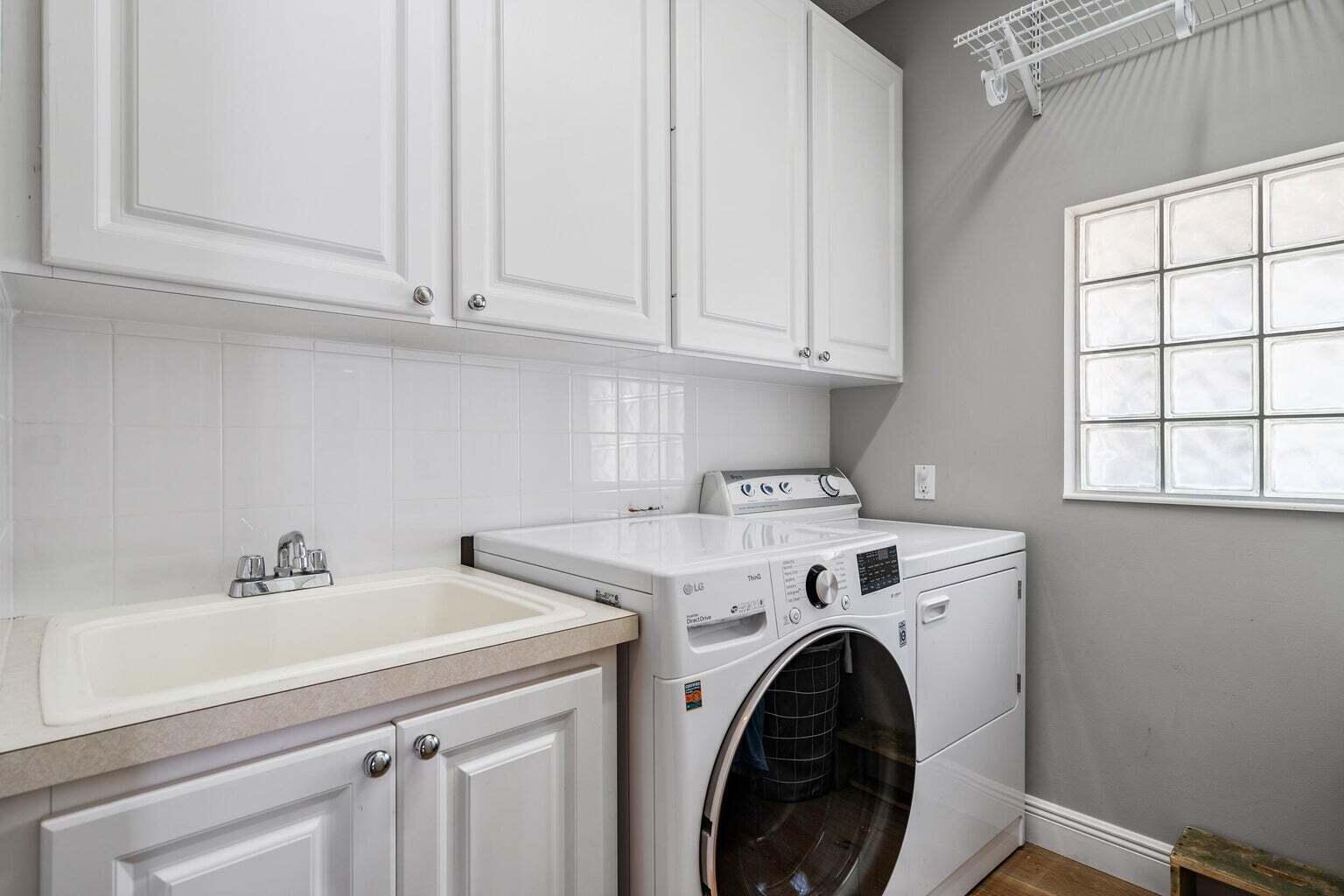 3506 Community Drive