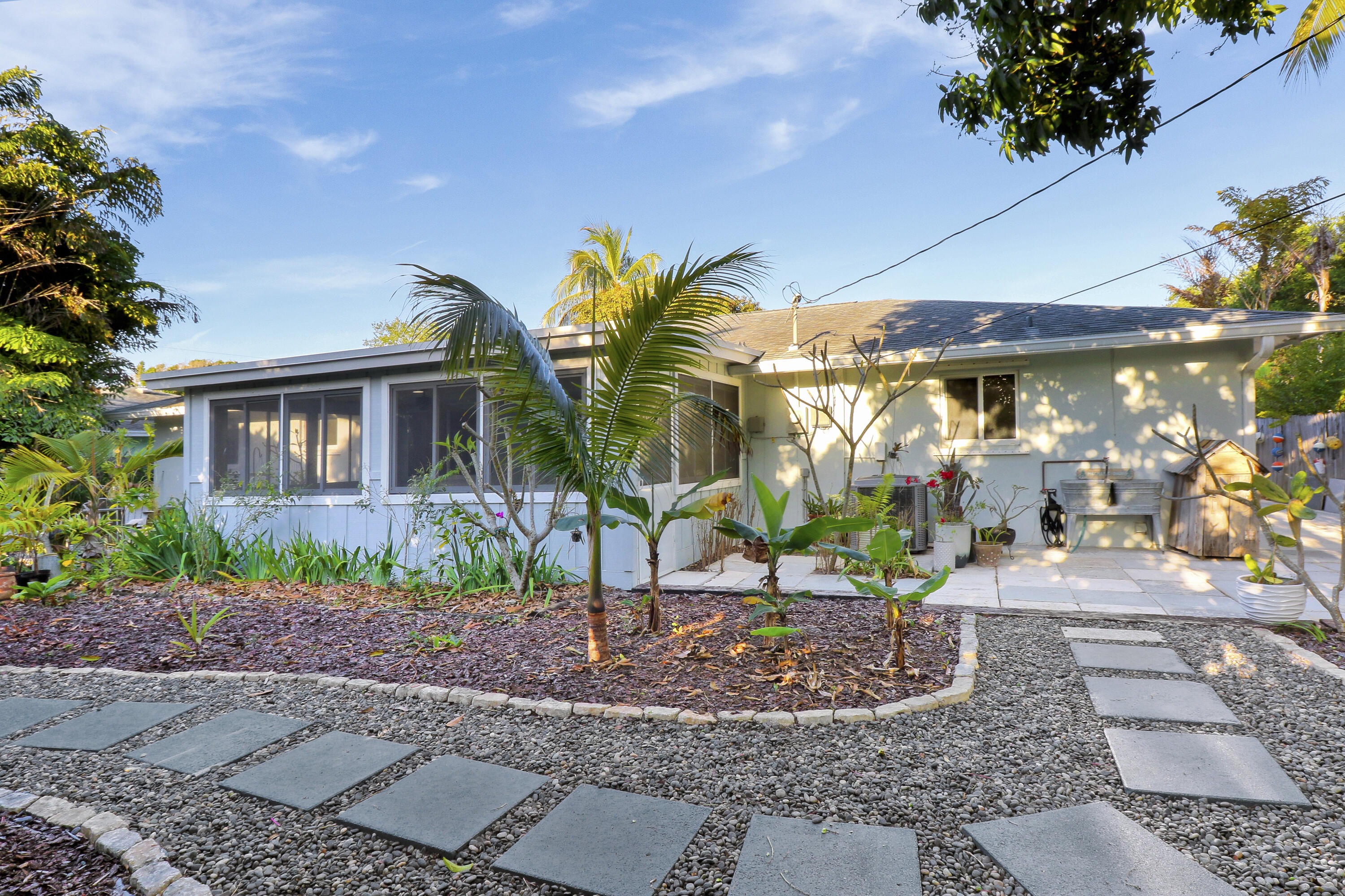 366 Maple Avenue