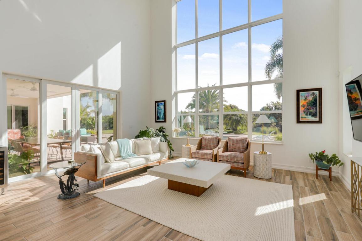 8184 SE Old Plantation Circle