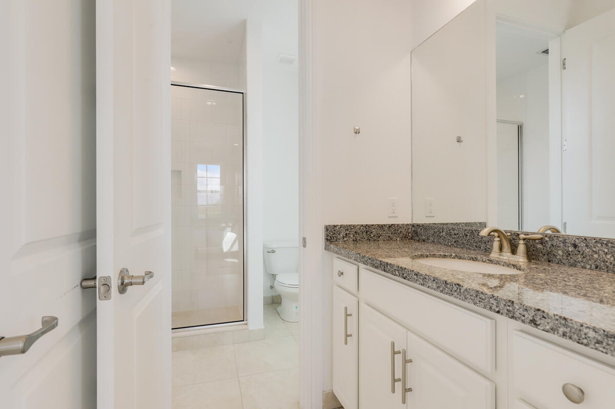 8184 SE Old Plantation Circle