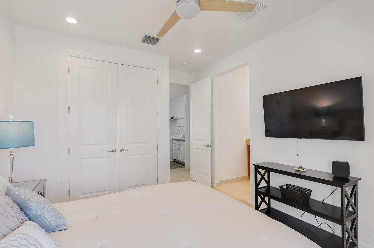 8184 SE Old Plantation Circle