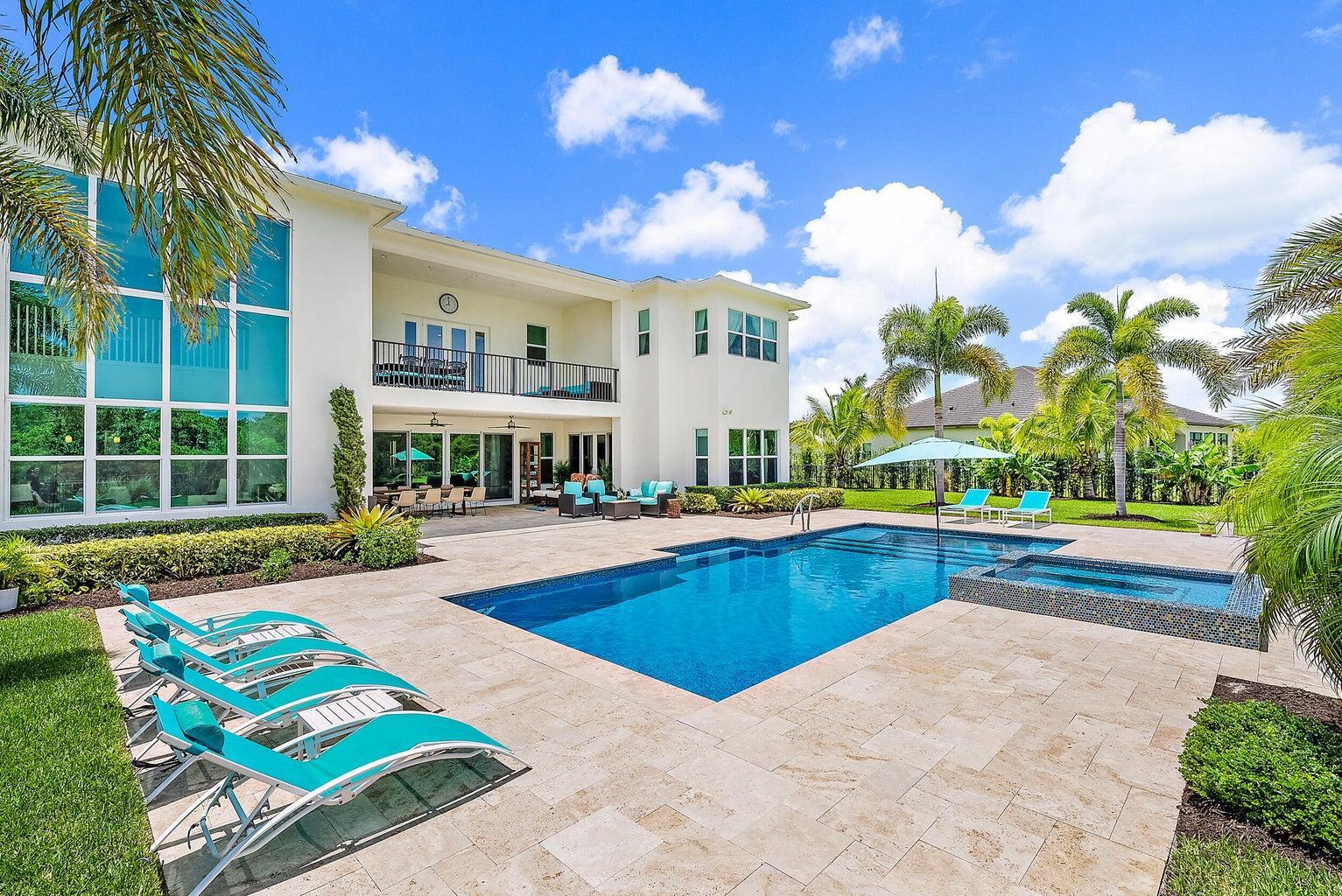 8184 SE Old Plantation Circle
