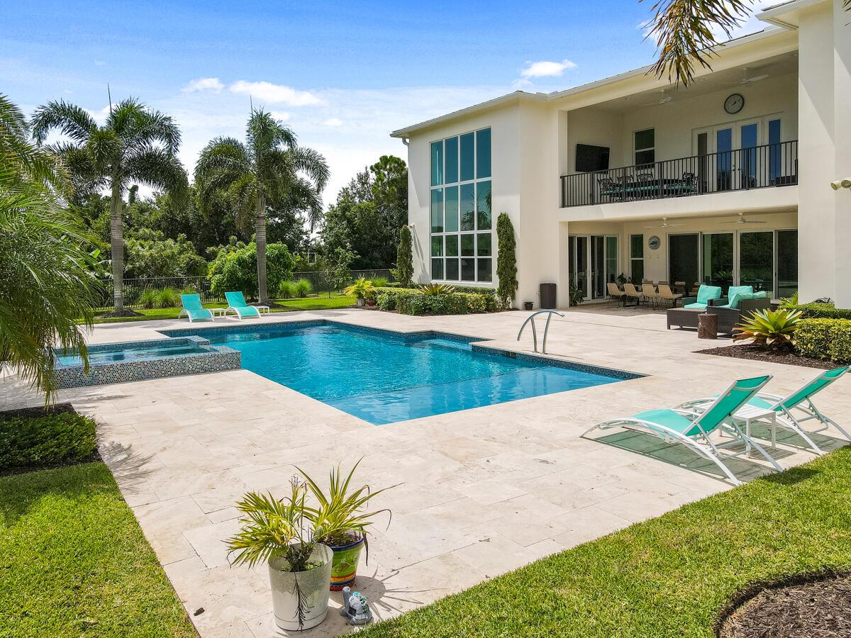 8184 SE Old Plantation Circle