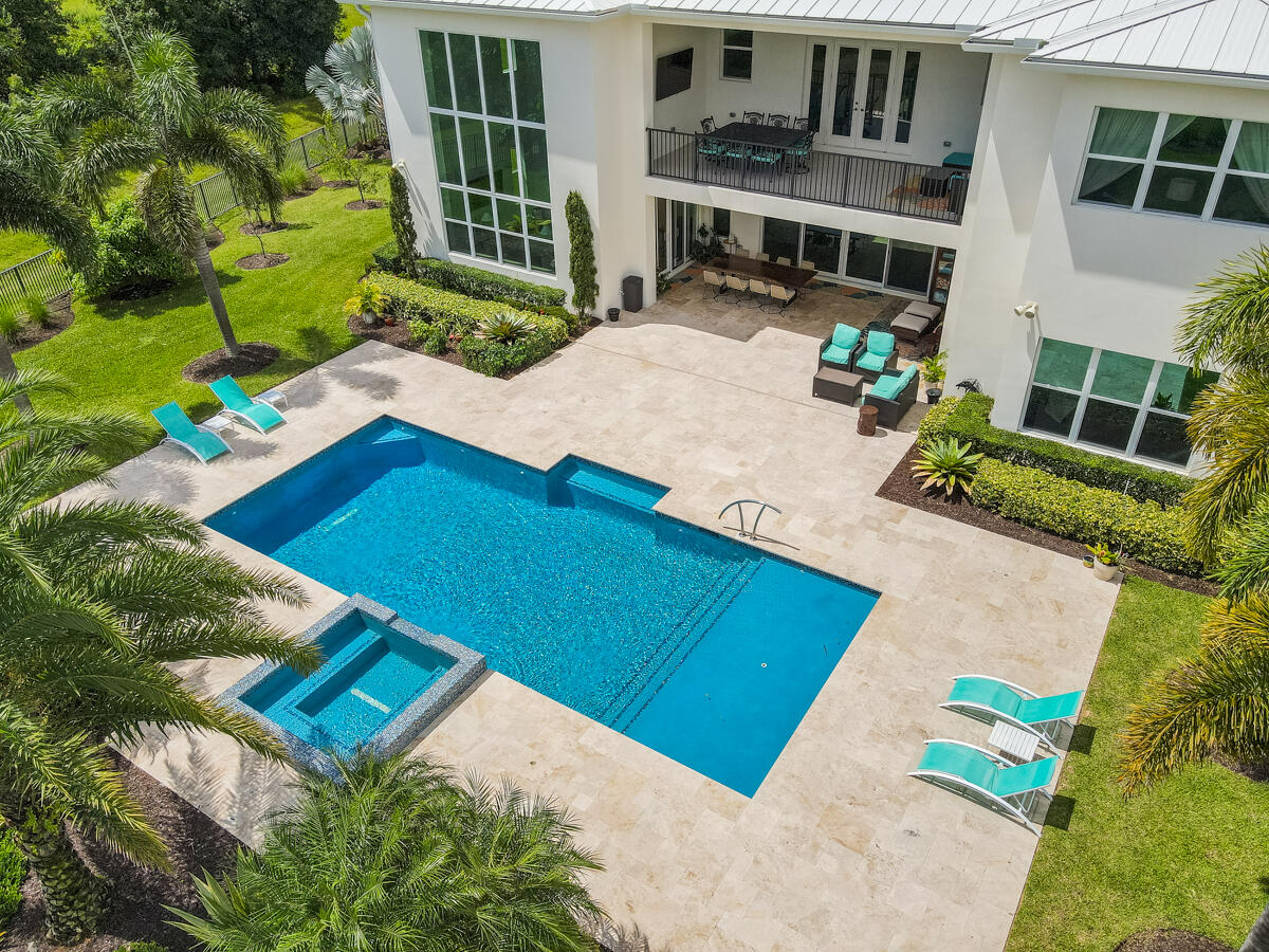 8184 SE Old Plantation Circle