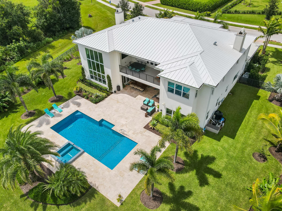 8184 SE Old Plantation Circle