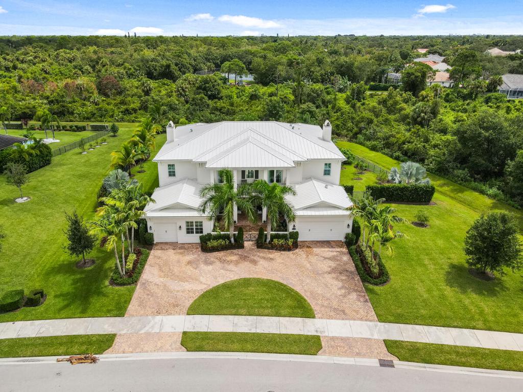 8184 SE Old Plantation Circle