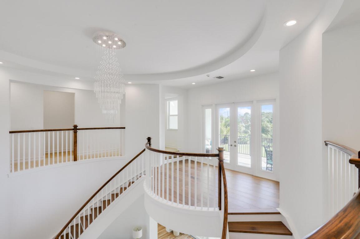 8184 SE Old Plantation Circle