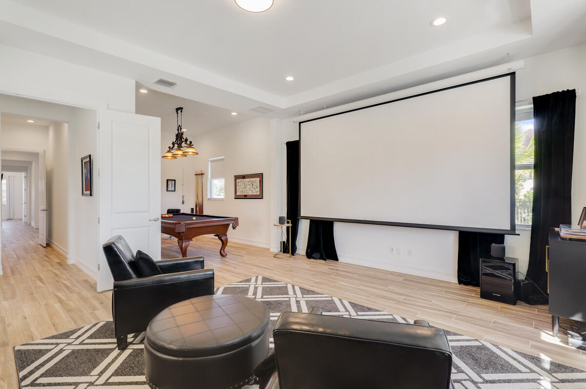 8184 SE Old Plantation Circle