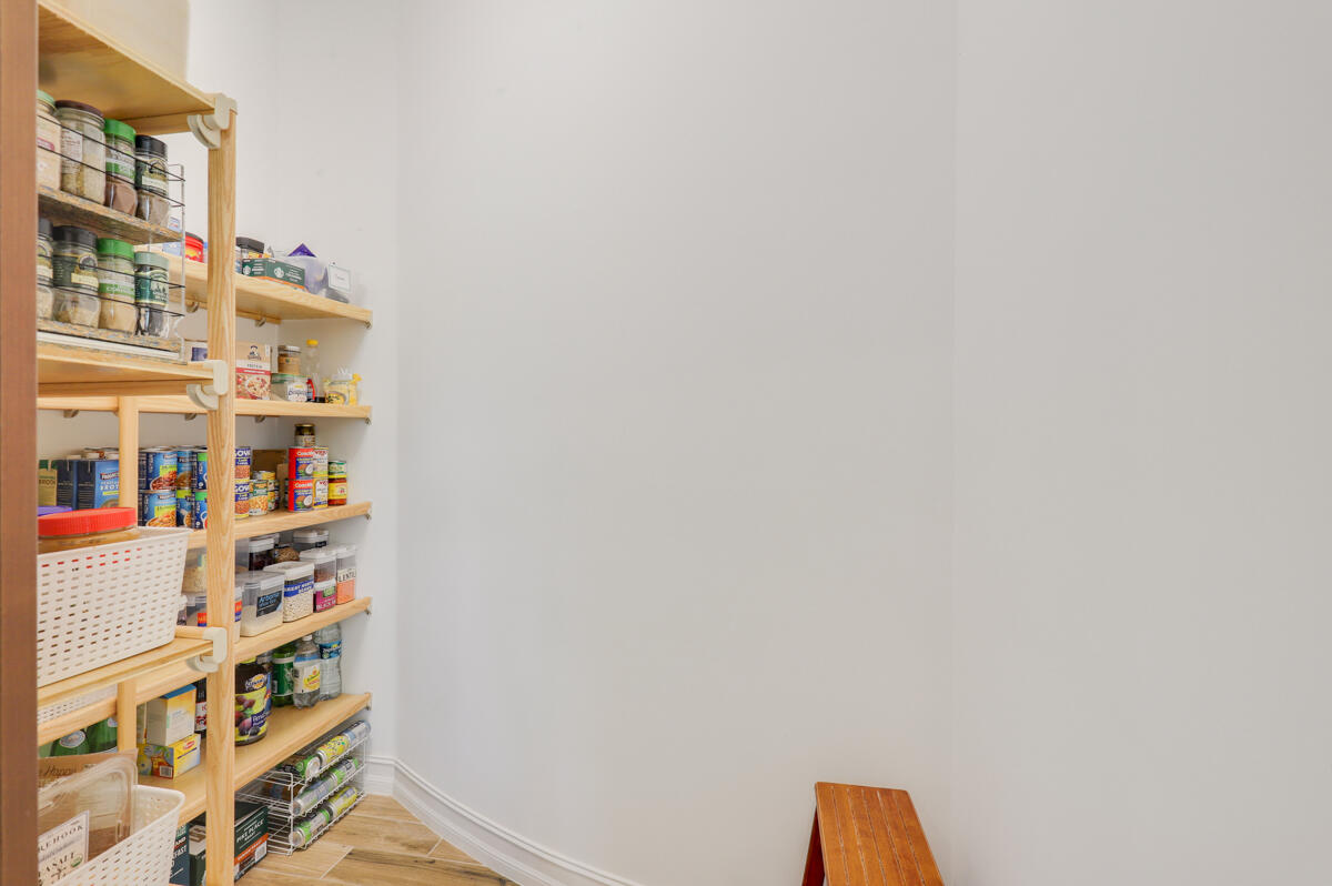 8184 SE Old Plantation Circle