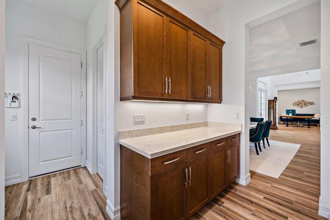 8184 SE Old Plantation Circle