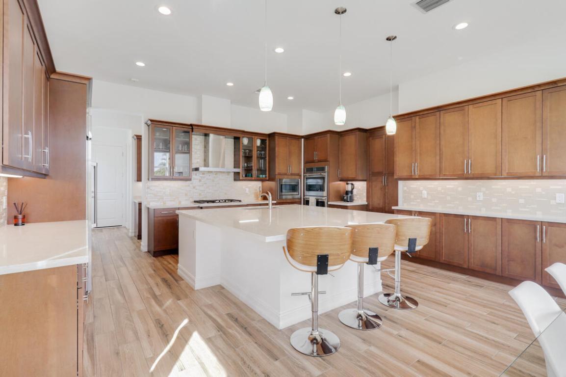 8184 SE Old Plantation Circle