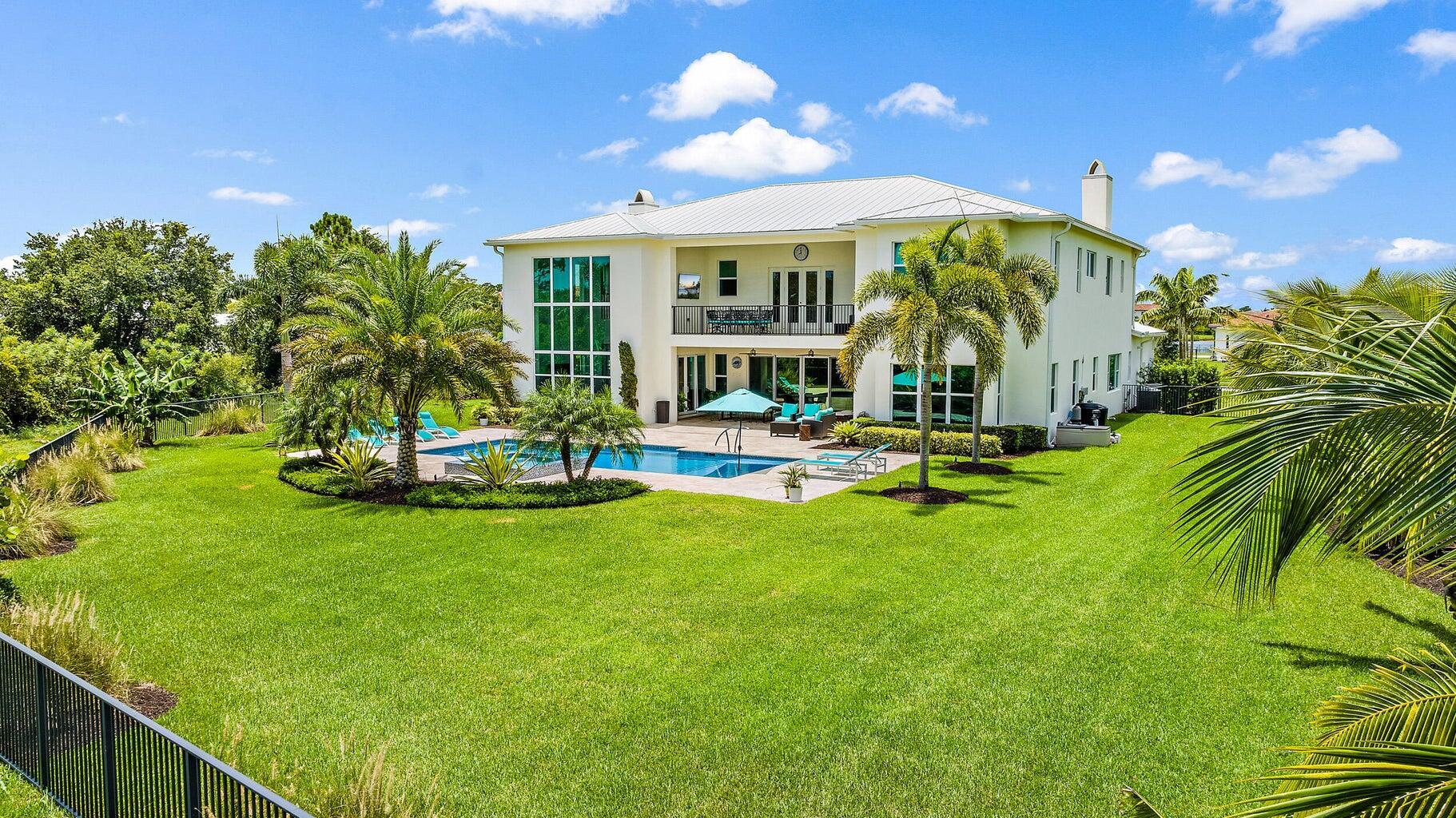 8184 SE Old Plantation Circle
