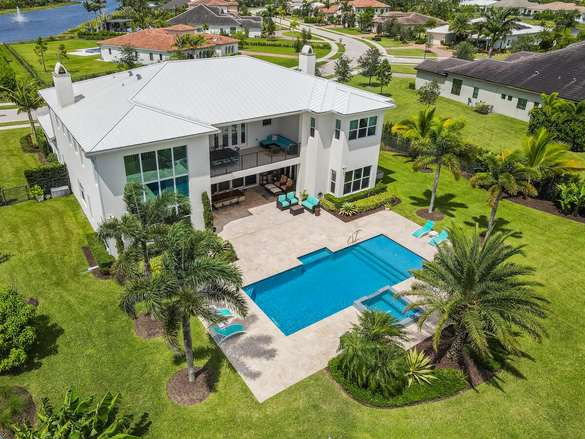 8184 SE Old Plantation Circle