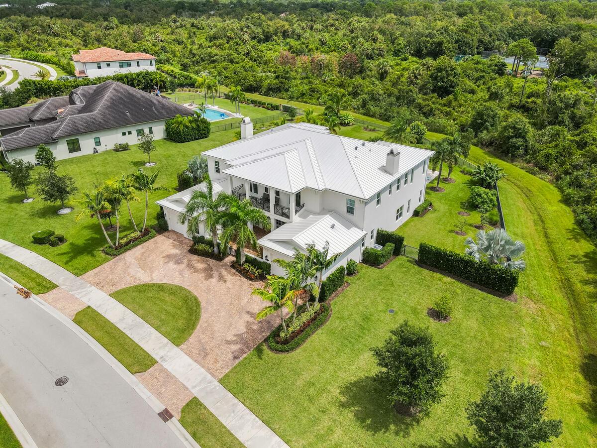 8184 SE Old Plantation Circle