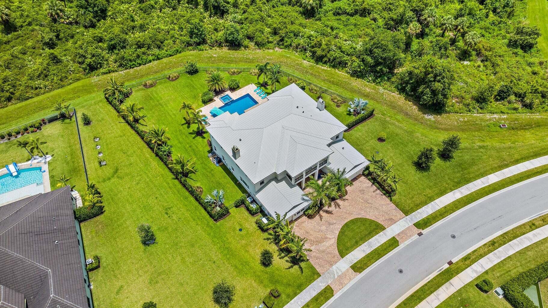 8184 SE Old Plantation Circle