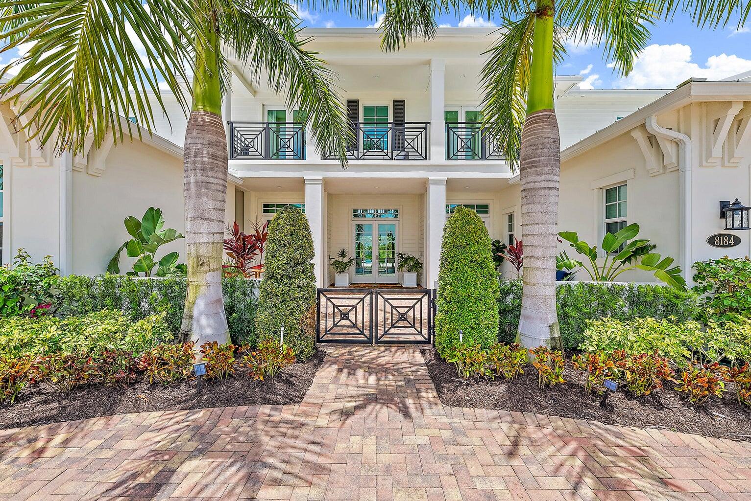 8184 SE Old Plantation Circle