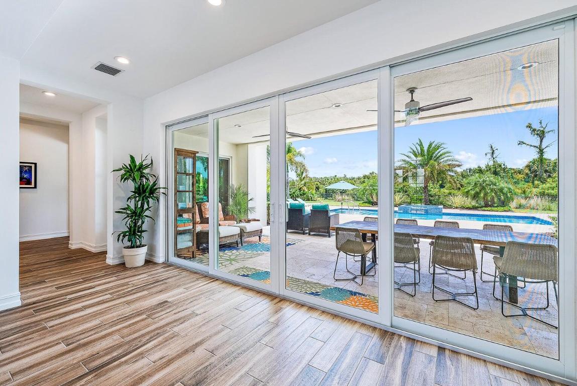 8184 SE Old Plantation Circle