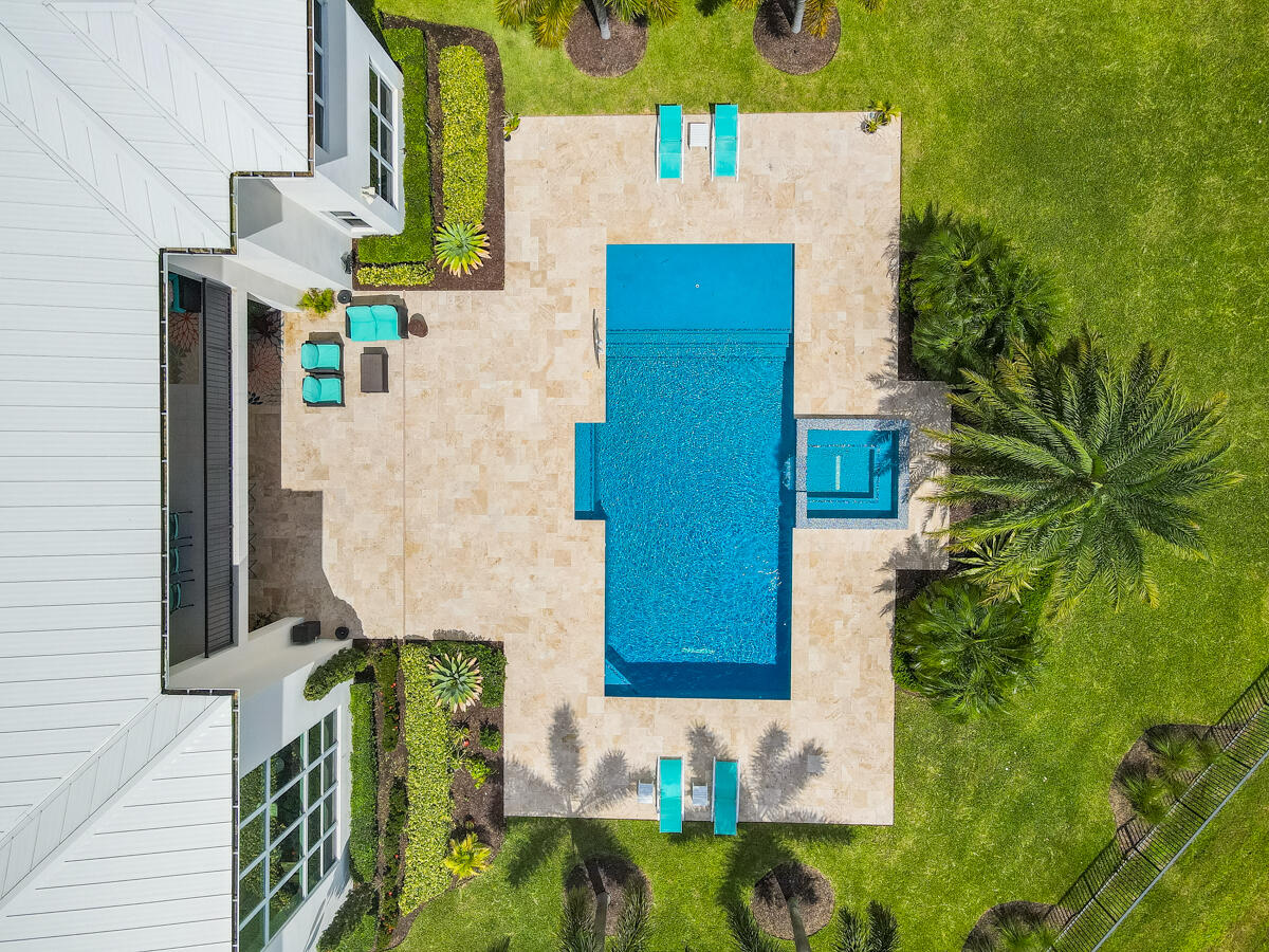 8184 SE Old Plantation Circle