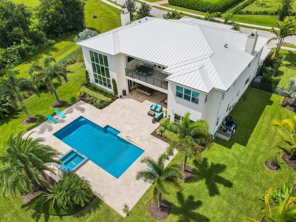 8184 SE Old Plantation Circle