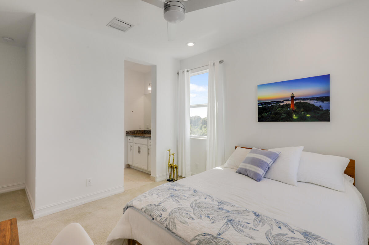 8184 SE Old Plantation Circle