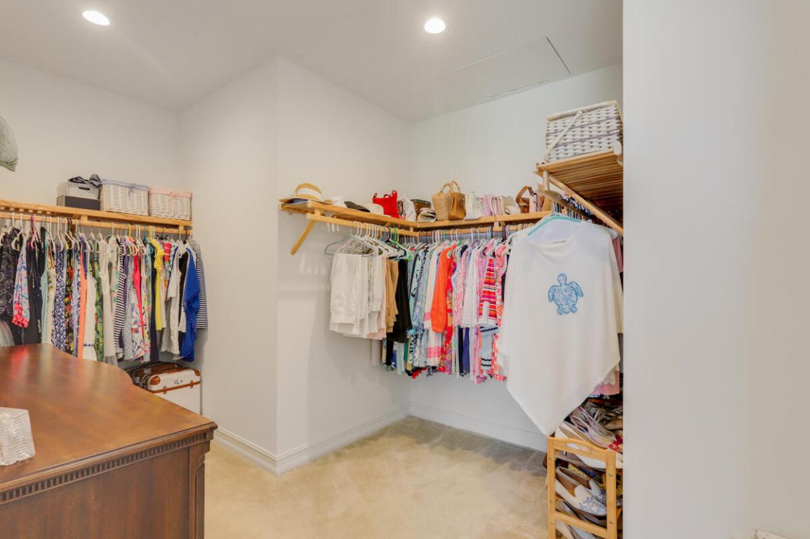 8184 SE Old Plantation Circle