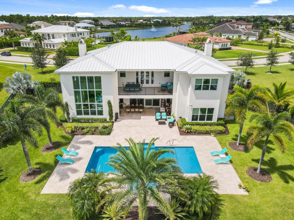 8184 SE Old Plantation Circle