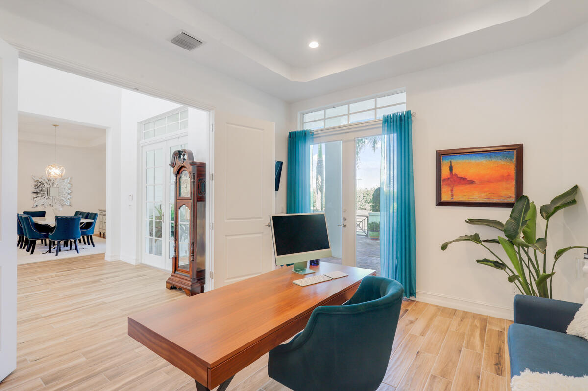 8184 SE Old Plantation Circle