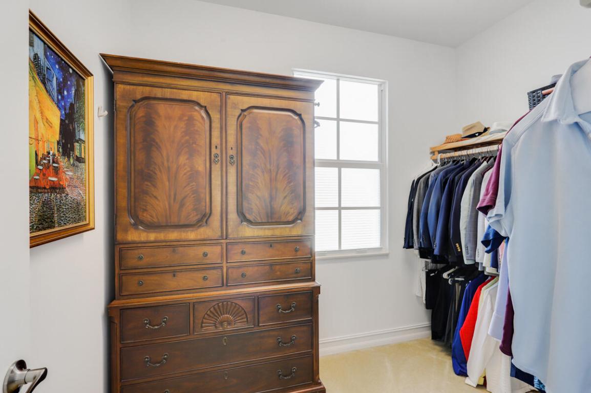 8184 SE Old Plantation Circle