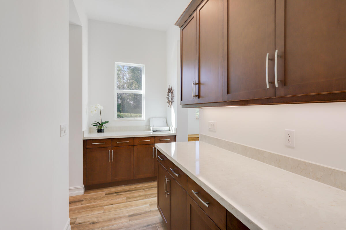 8184 SE Old Plantation Circle