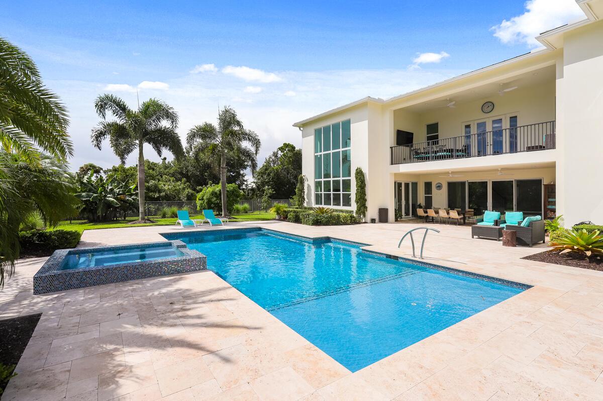 8184 SE Old Plantation Circle