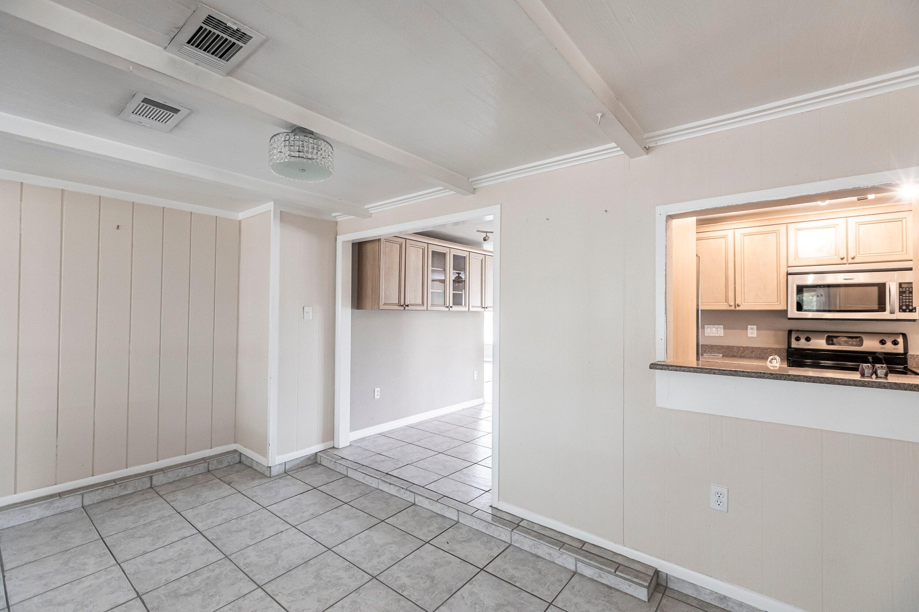 487 Sunnyside Drive