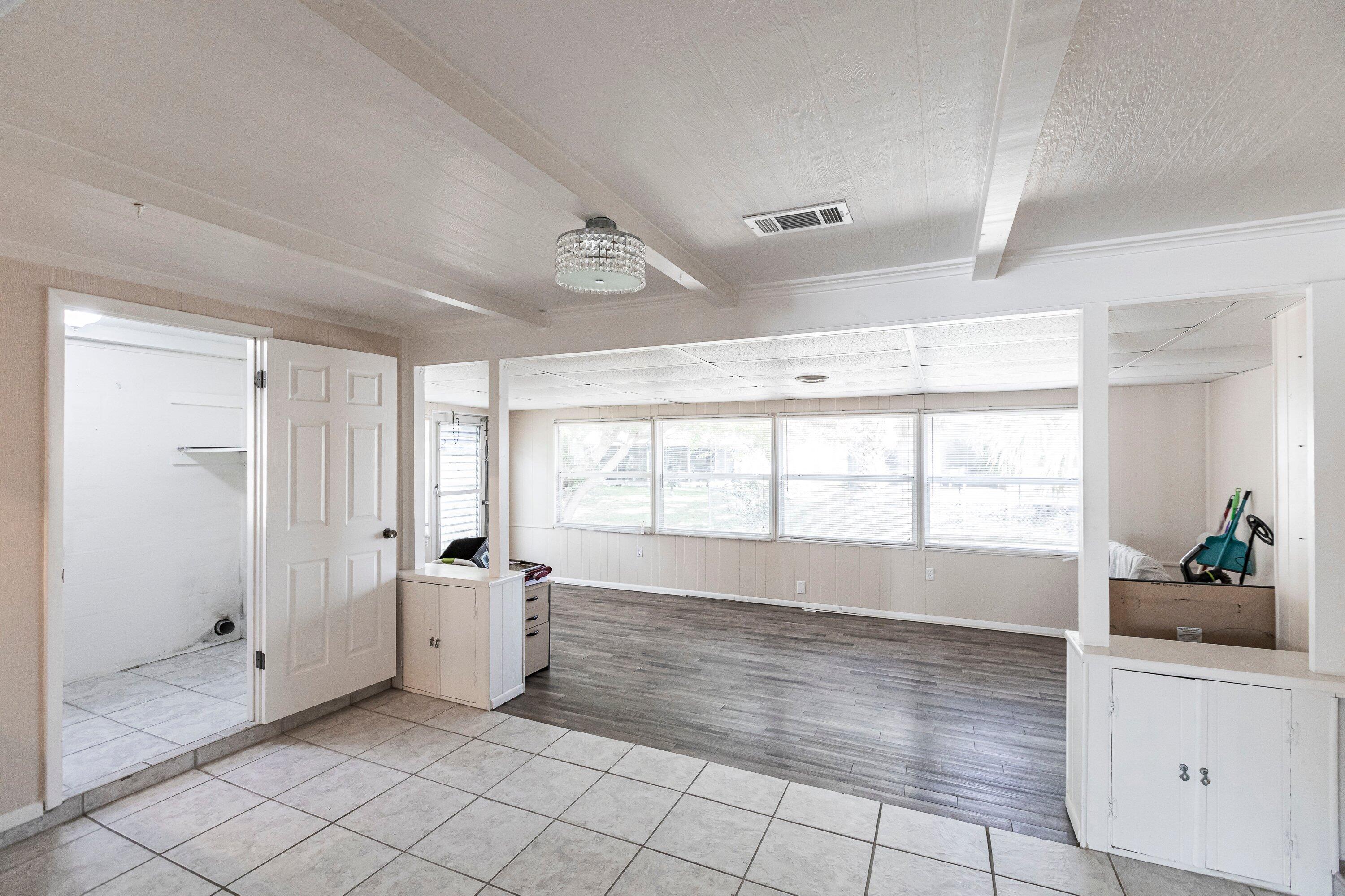 487 Sunnyside Drive