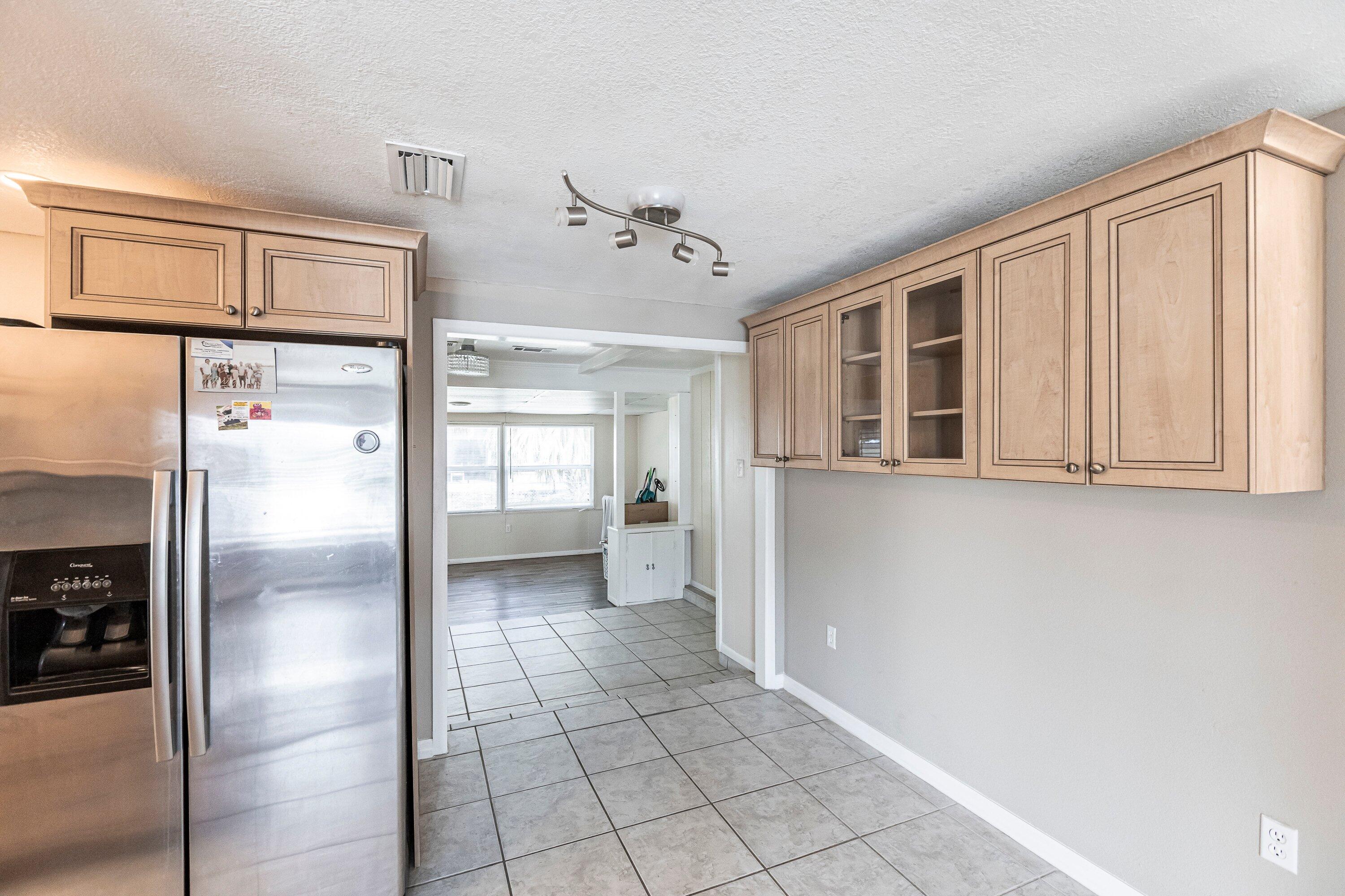 487 Sunnyside Drive