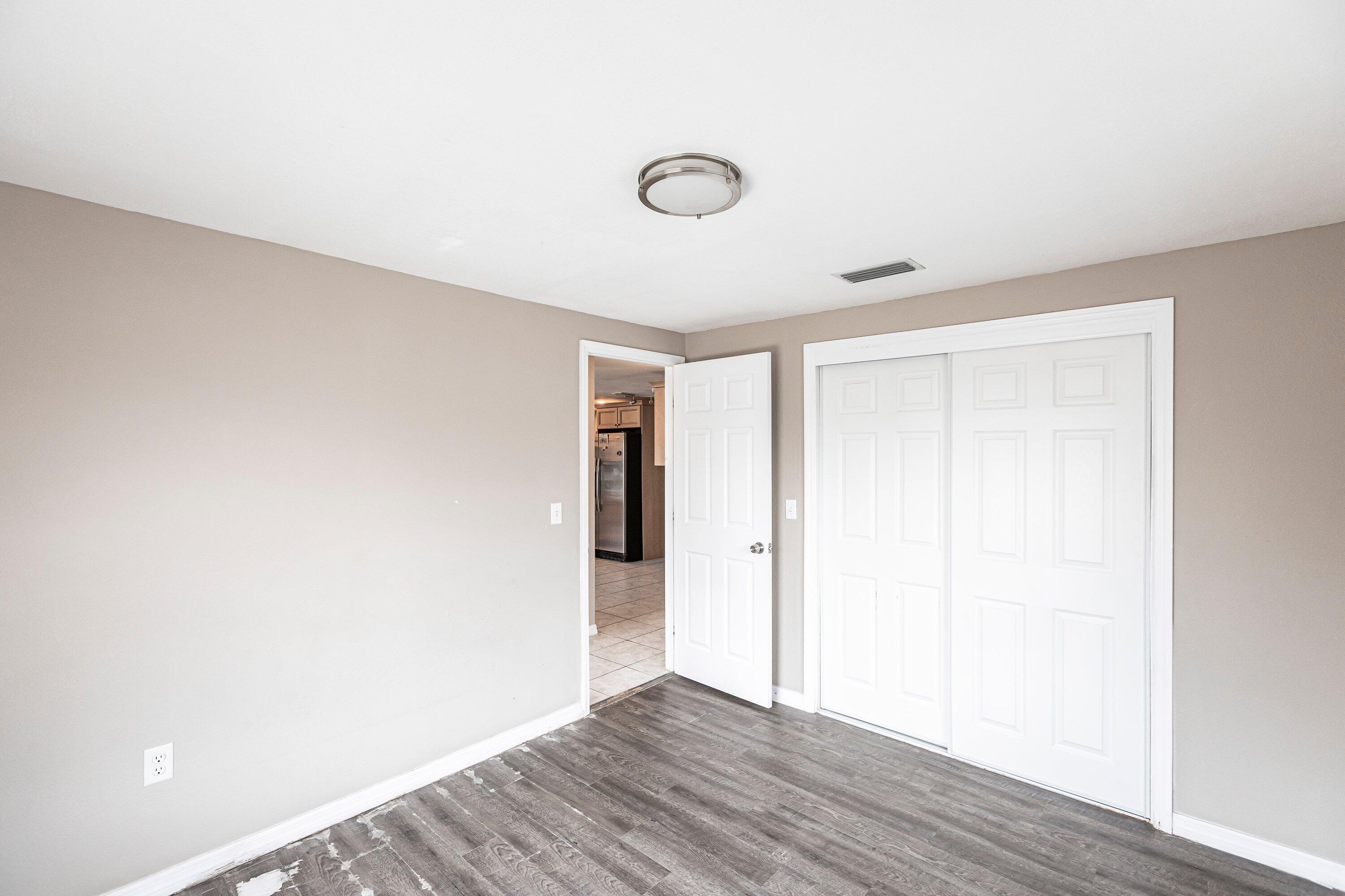 487 Sunnyside Drive