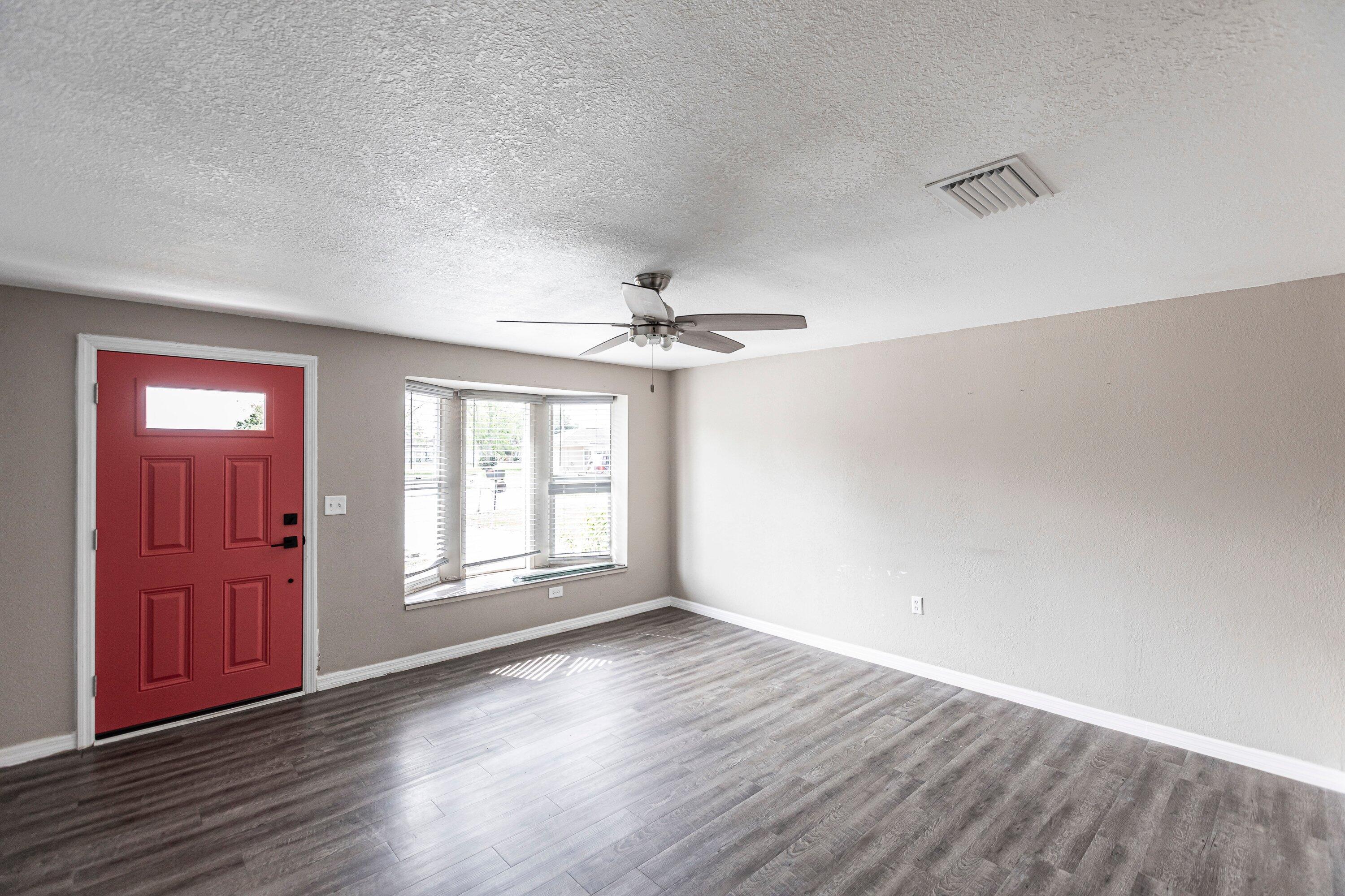 487 Sunnyside Drive