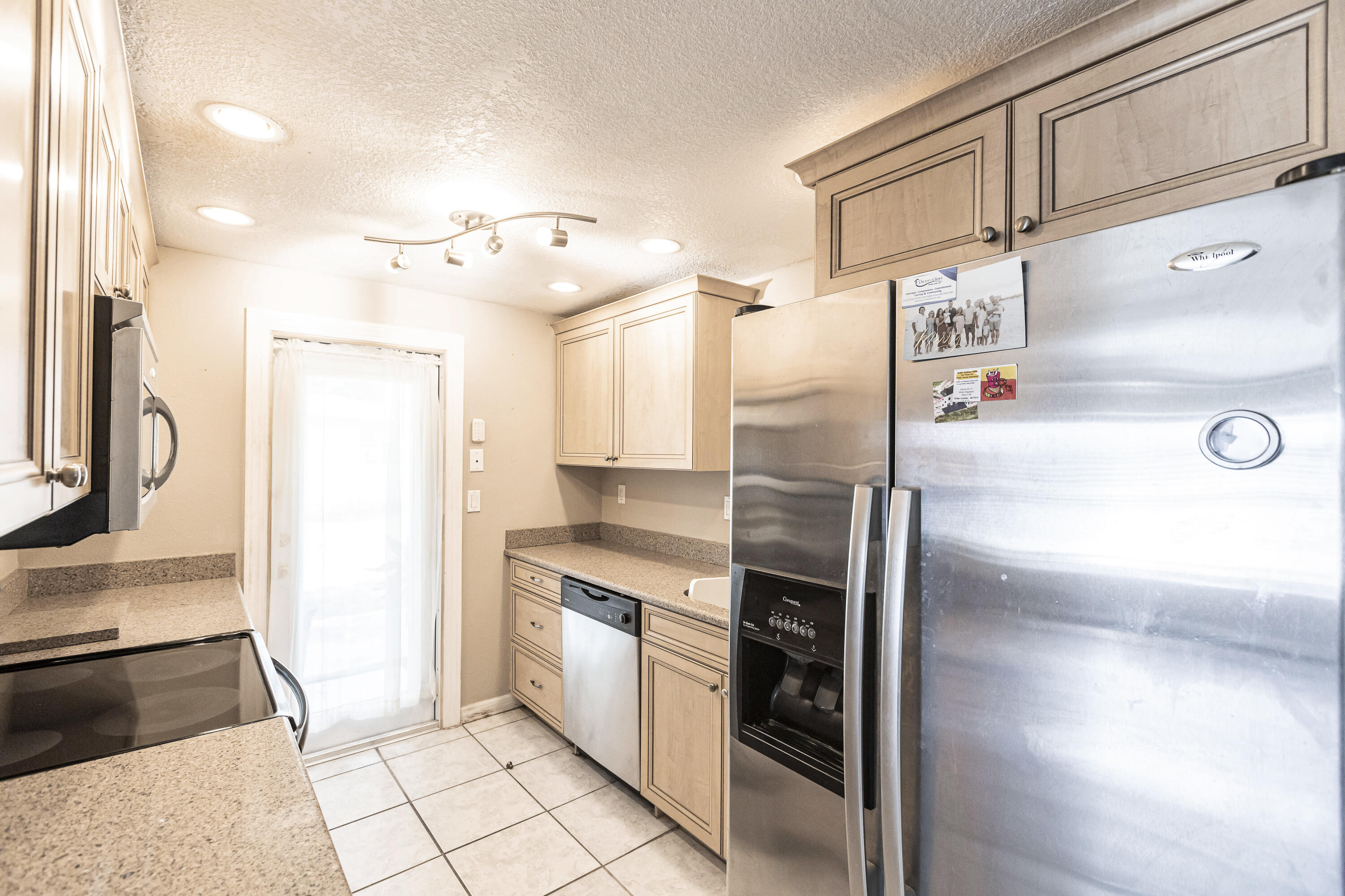 487 Sunnyside Drive
