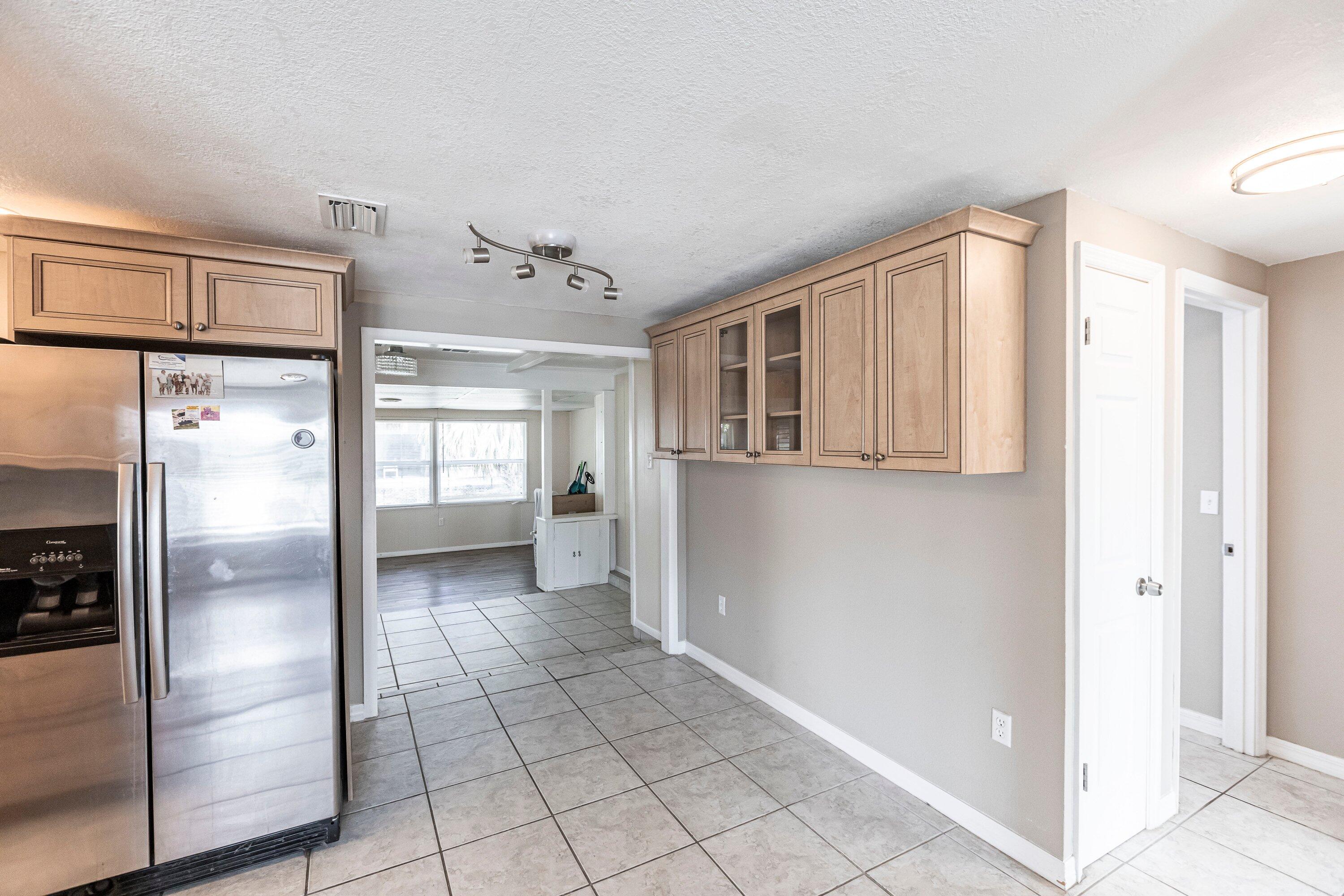 487 Sunnyside Drive